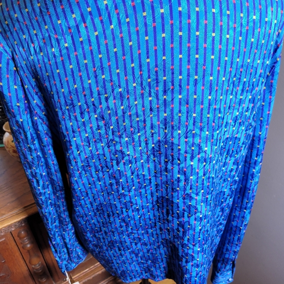 VINTAGE 100% SILK FLORA KUNG DOUBLE BREASTED BLUE BLOUSE NOS - Picture 7 of 8